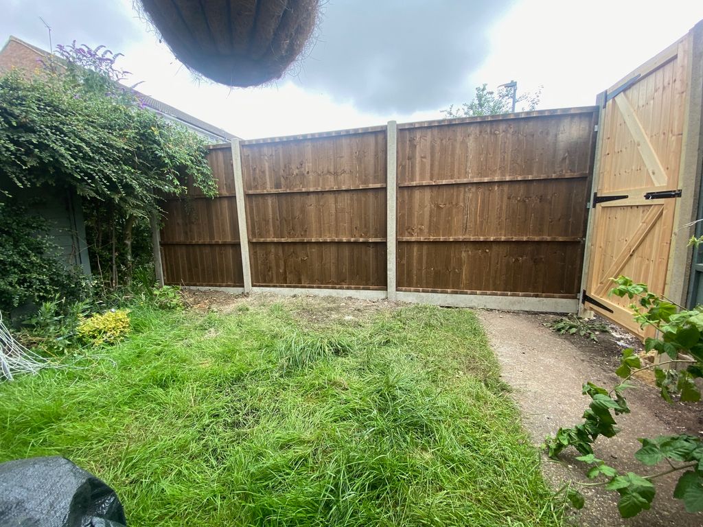 Property photo 2 of 8 Exterior