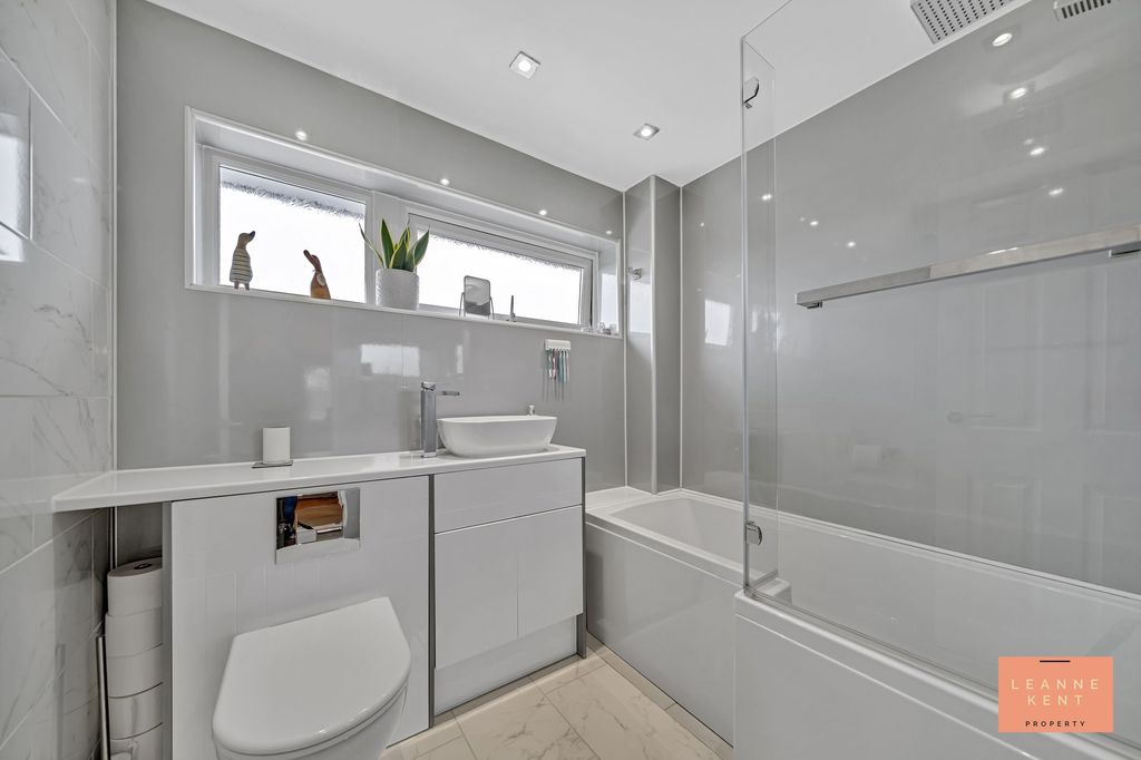 Additional image 26 of 5 bed semi-detached house for saleCaerleon Court, Caerphilly CF83