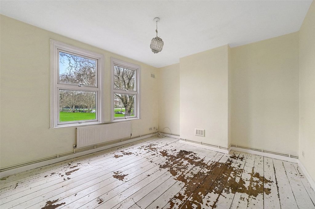 Property photo 2 of 16 Picture No. 05