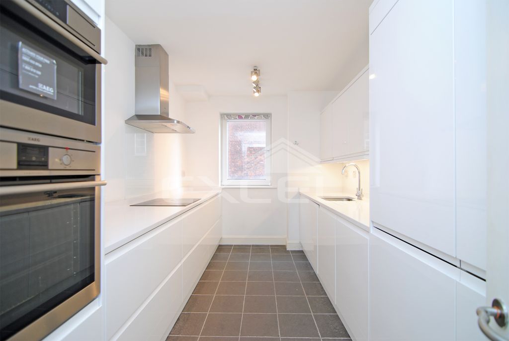 Property photo 2 of 6 Kitchen (1)