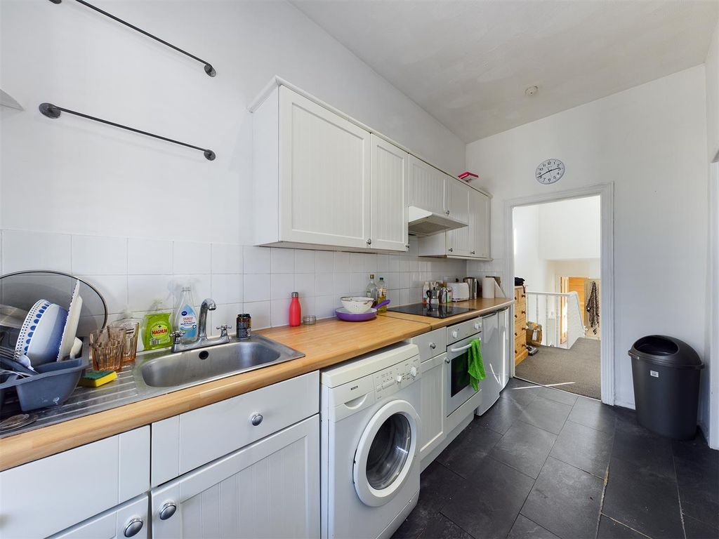 Property photo 2 of 9 Cam00771P1-Pr0028-Still06.Jpg