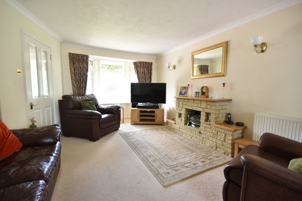 Property photo 2 of 19 Picture No. 44