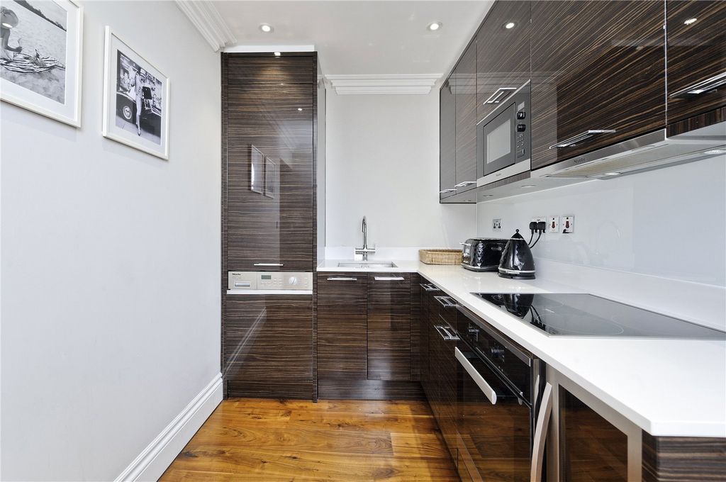 Property photo 3 of 11 A085i00000L93O5Aab_Lgo230055_05.Jpg