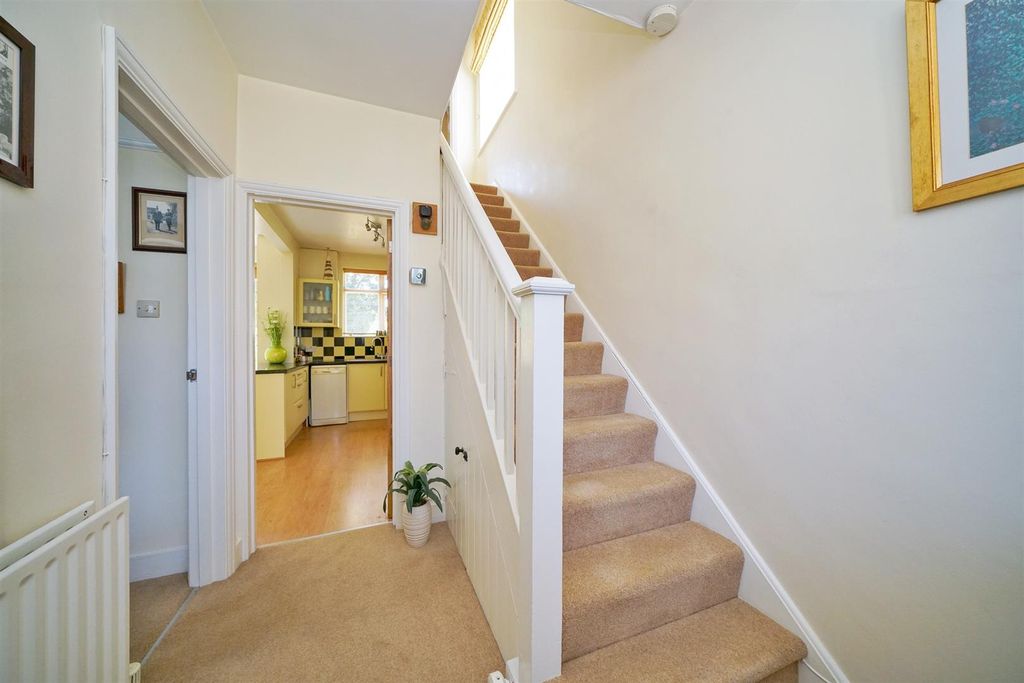 Property photo 3 of 29 Stairs.Jpg