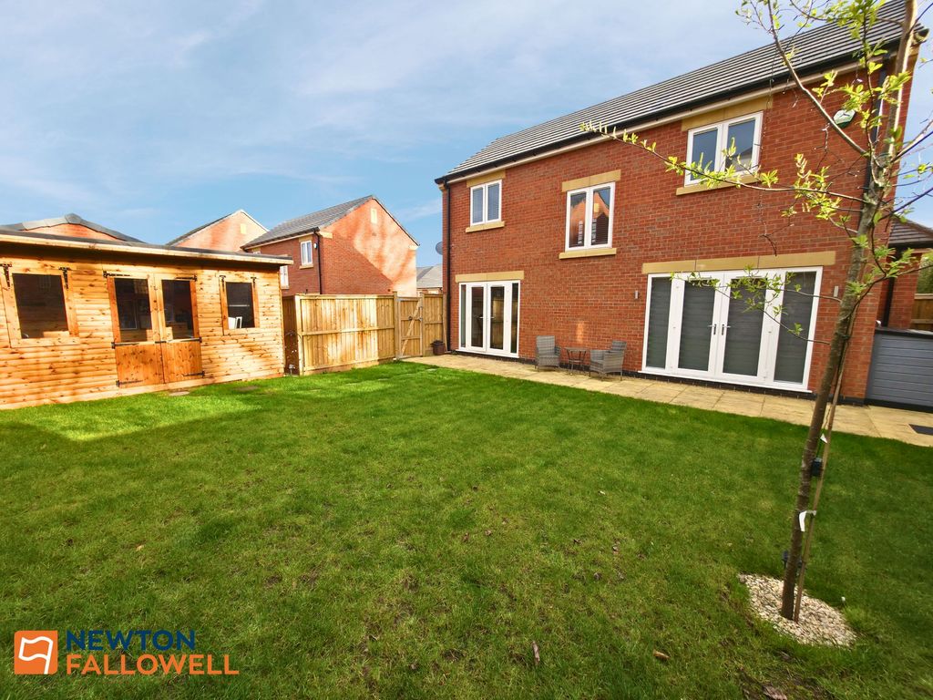 Property photo 2 of 28