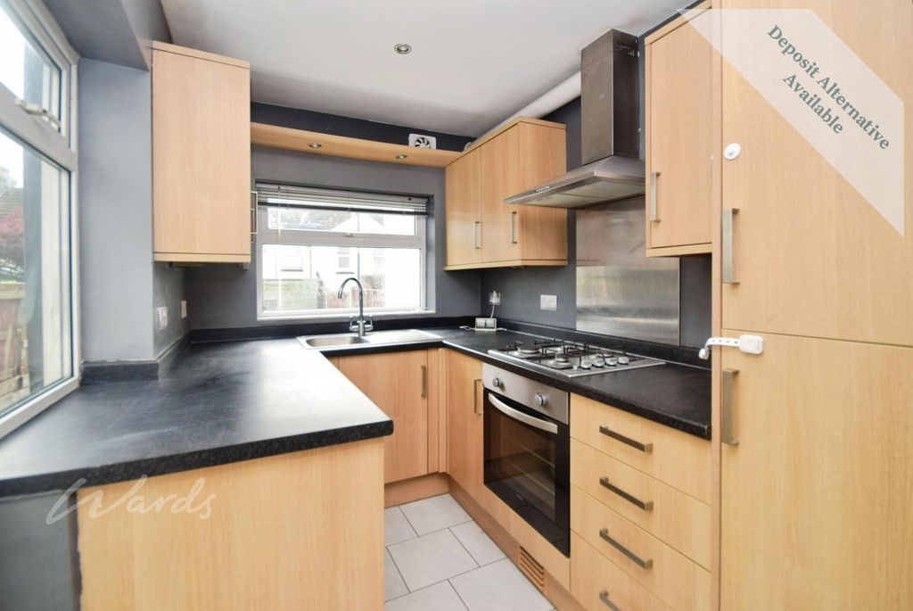 Property photo 2 of 10 Kitchen