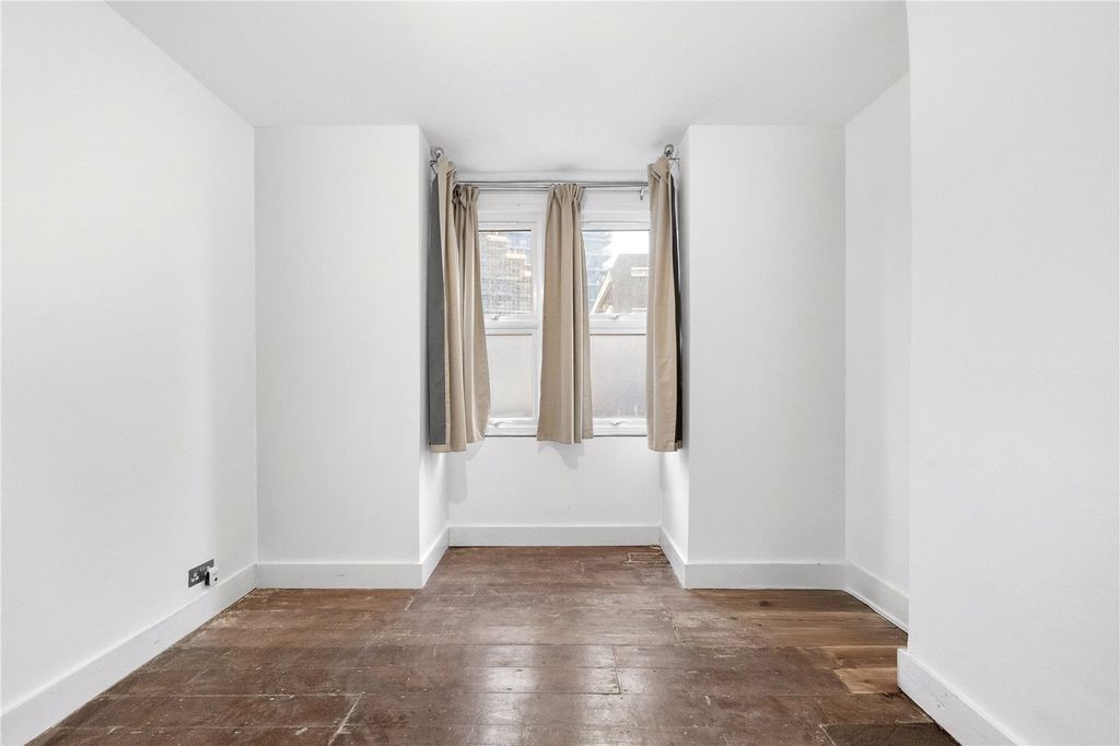 Property photo 3 of 21 Picture No. 41