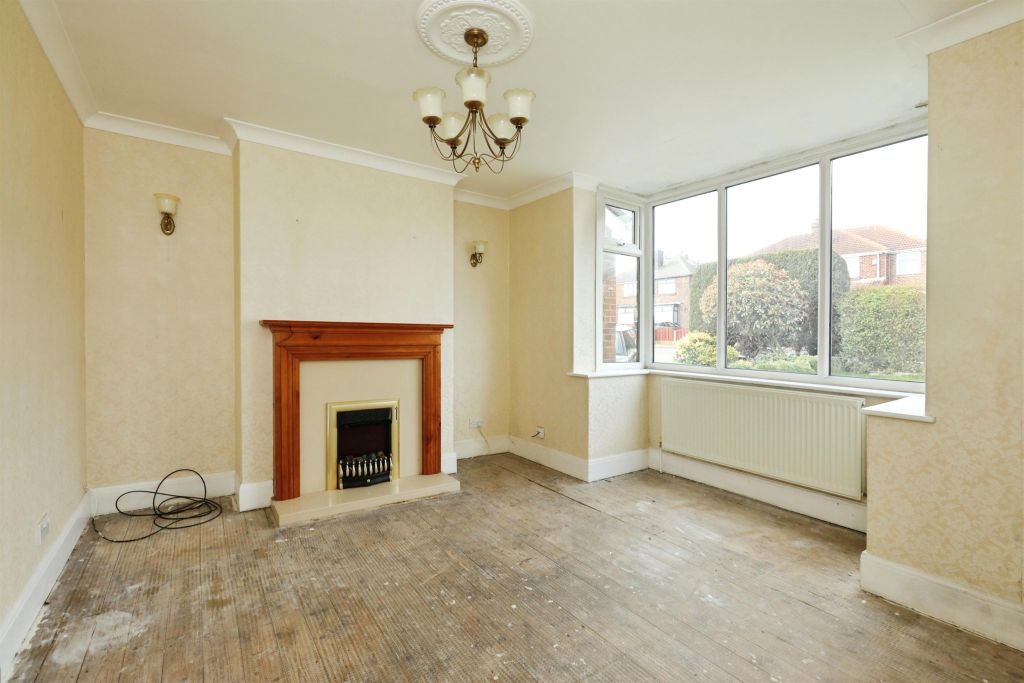 Property photo 2 of 25