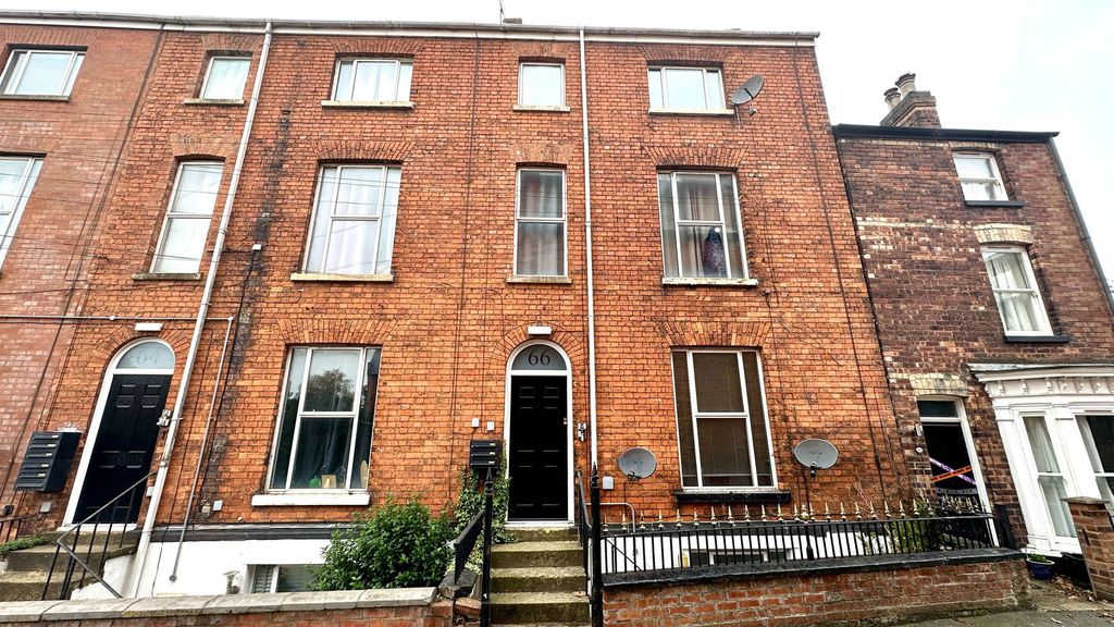 Property photo 1 of 5