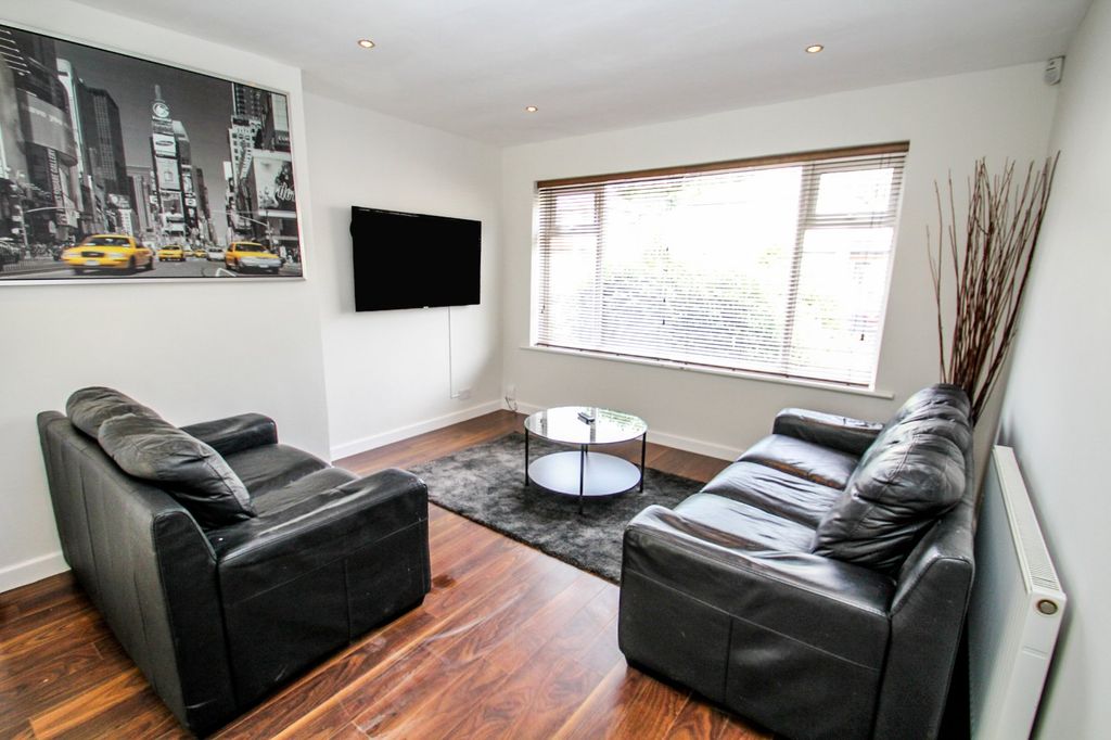 Property photo 1 of 16 Picture No. 02