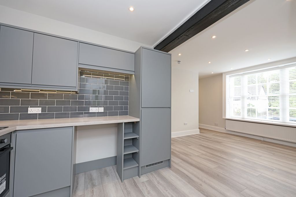 Property photo 3 of 12 3Y1A7216
