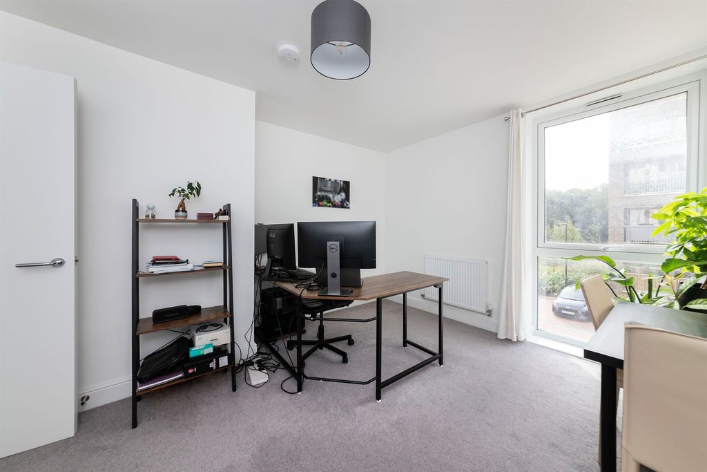 Property photo 3 of 26