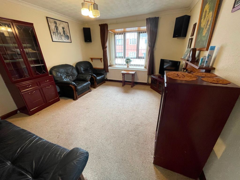 Property photo 3 of 15