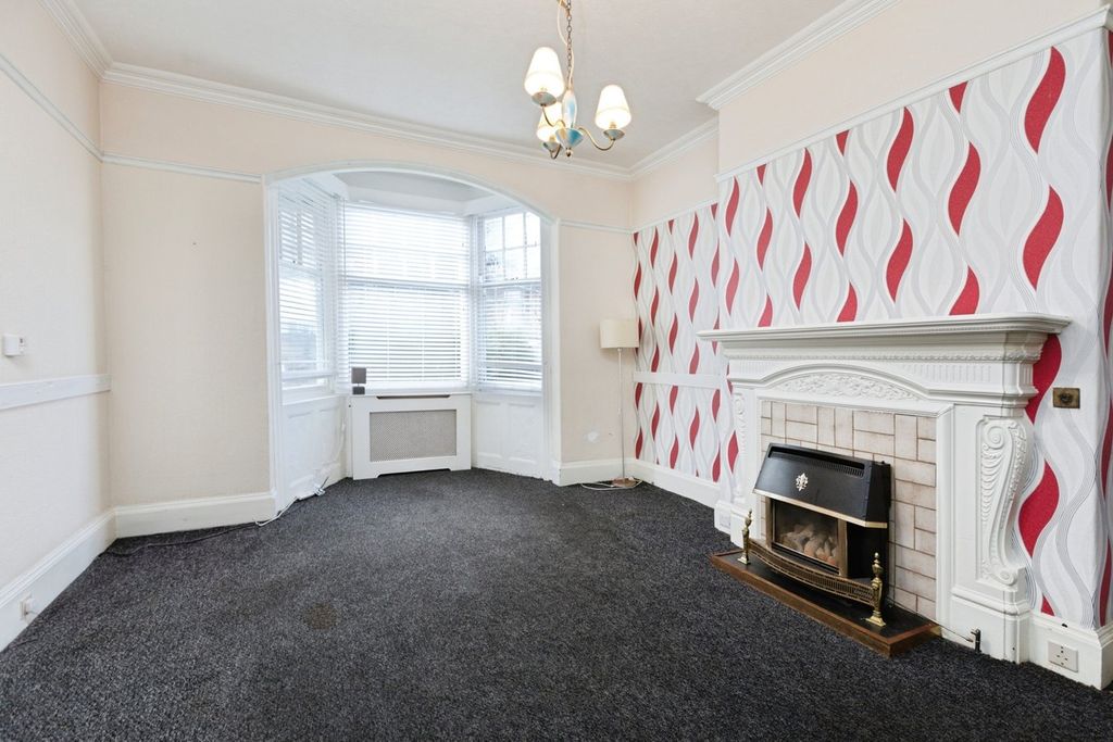 Property photo 2 of 24