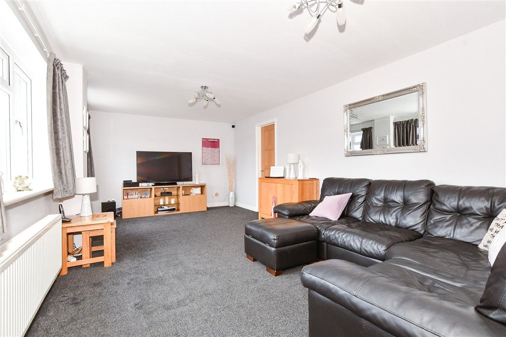 Property photo 2 of 12 Lounge/Diner