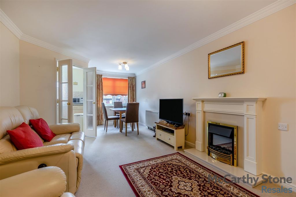 Property photo 2 of 22 8660513-Interior10.Jpg