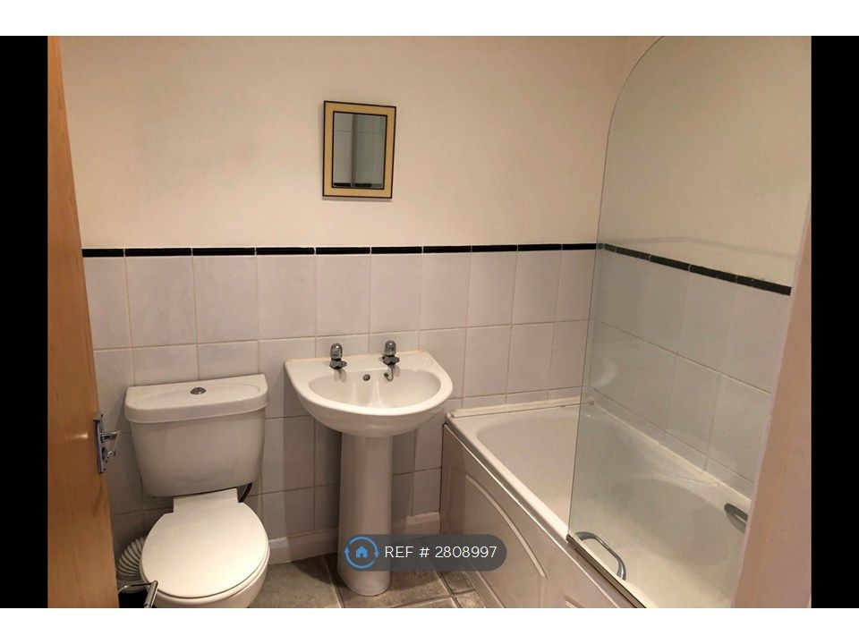 Property photo 3 of 6