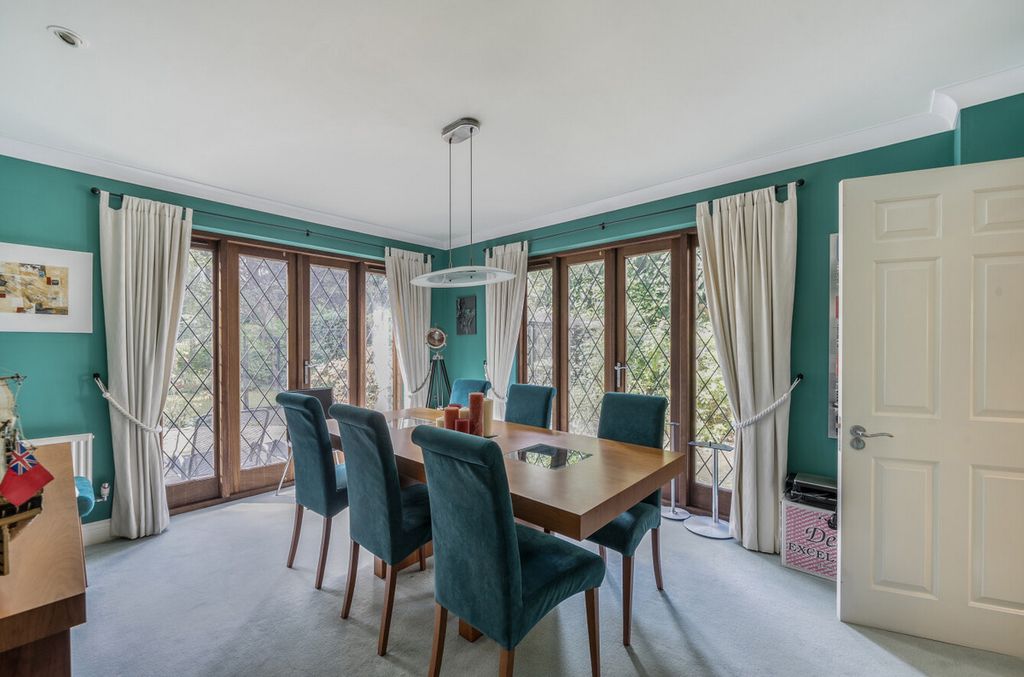 Property photo 3 of 22