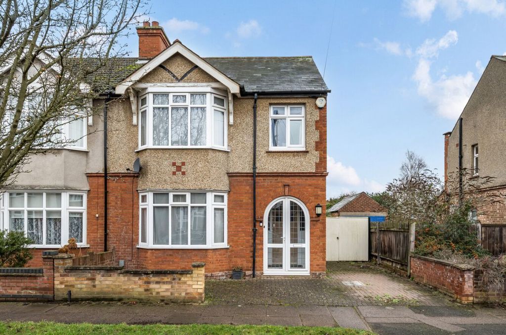 Property photo 1 of 19