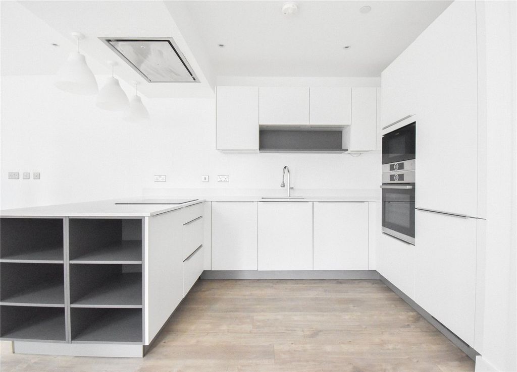 Property photo 2 of 8 Picture No. 03