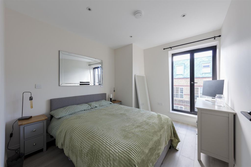 Property photo 3 of 17 094A5848-Hdr-Edit.Jpg