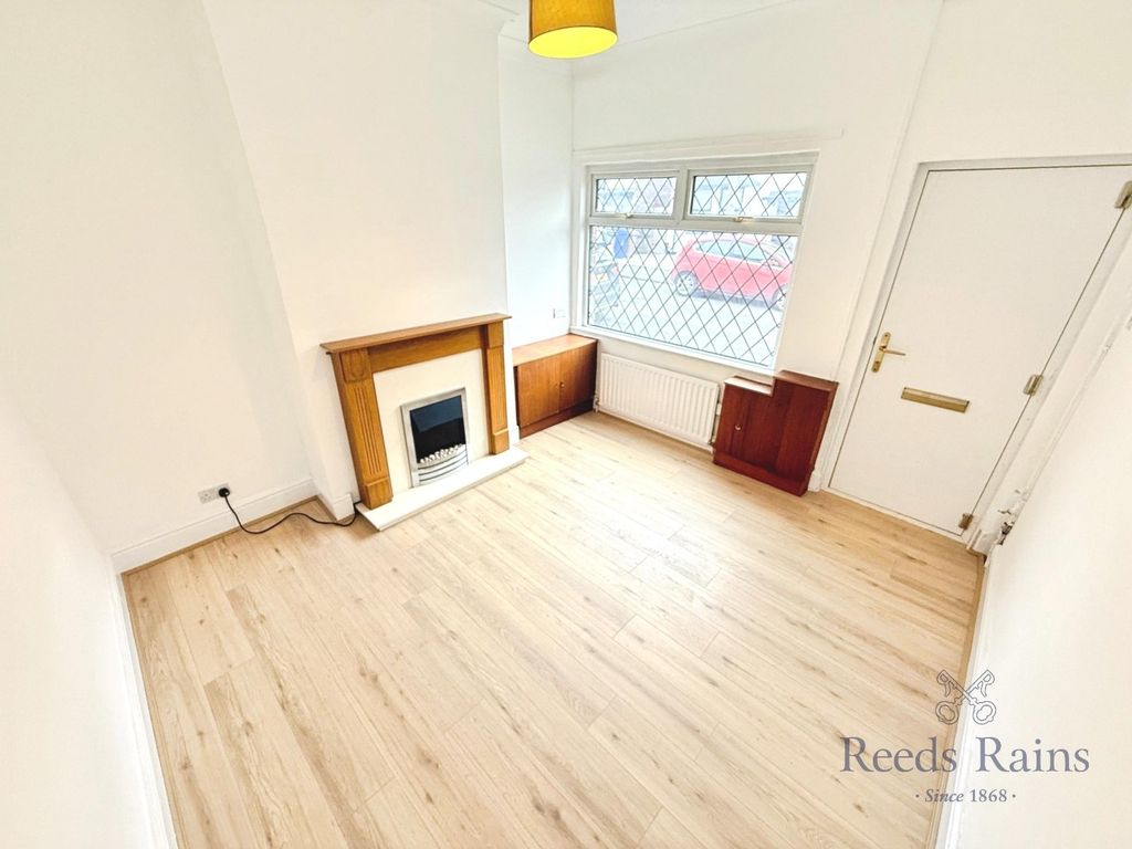 Property photo 2 of 17 Picture No. 20