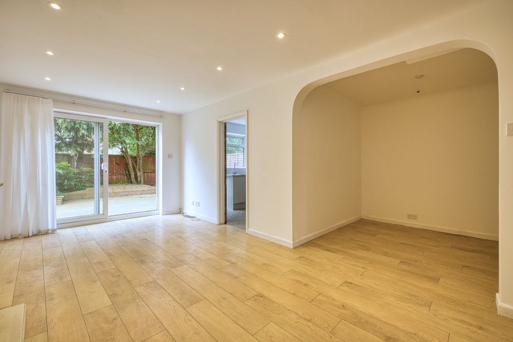 Property photo 2 of 15 Picture 2