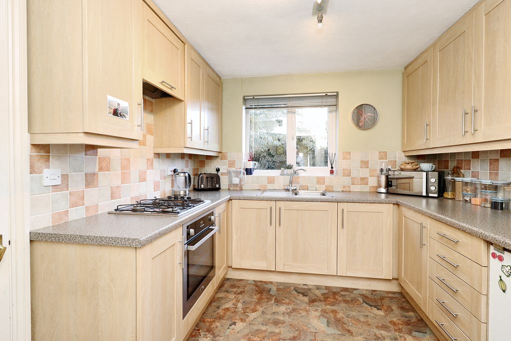 Property photo 2 of 13 Img_0314