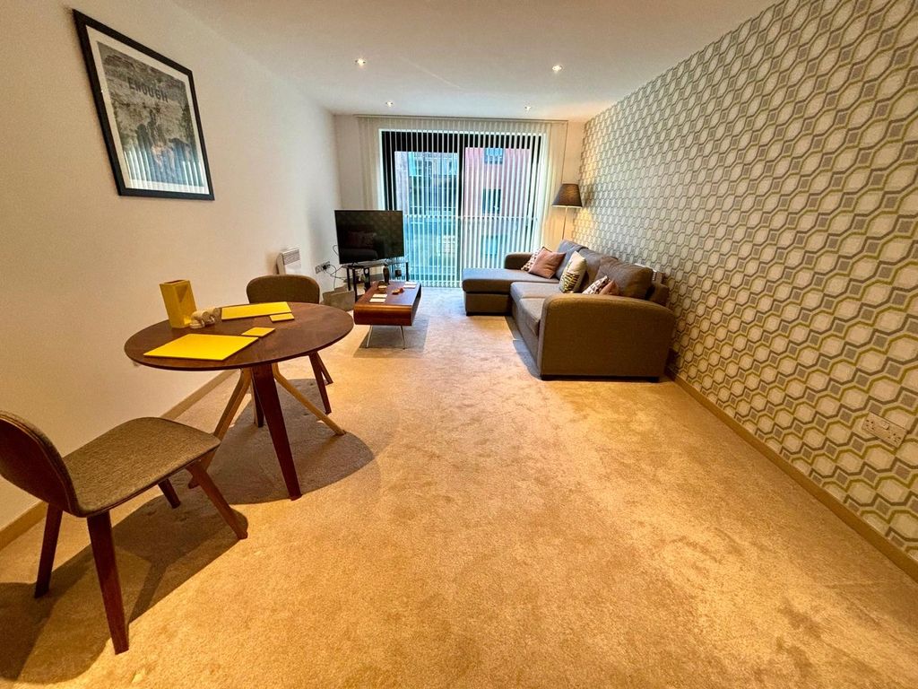 Property photo 3 of 7 Picture No. 14