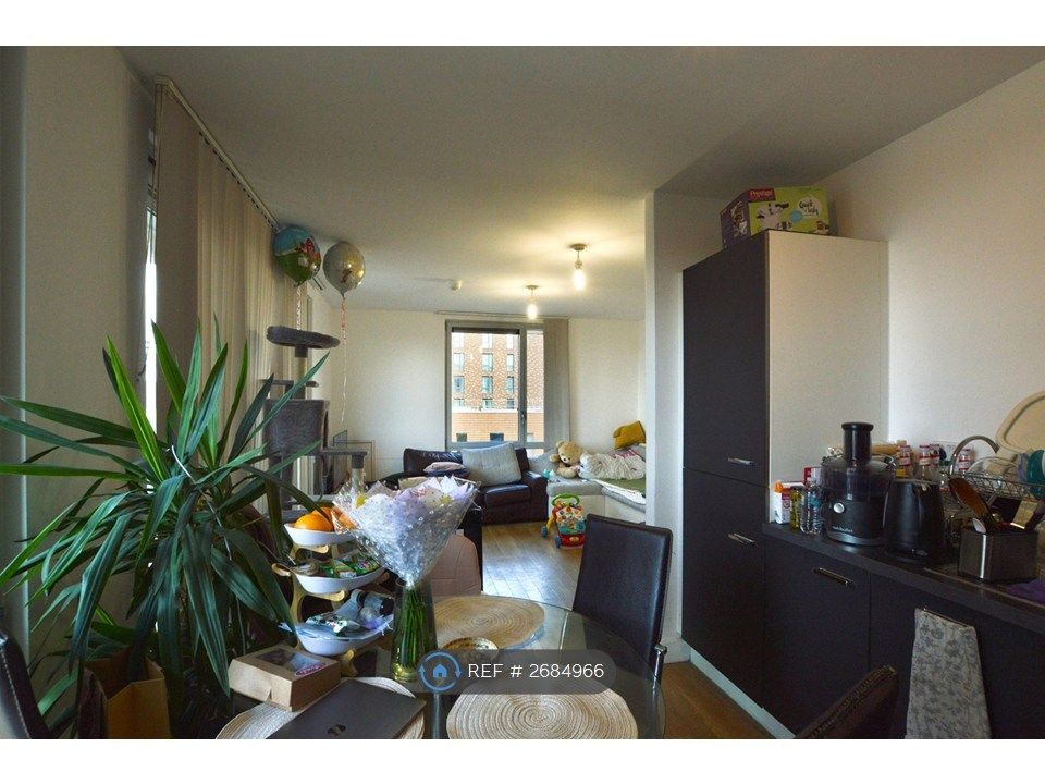 Property photo 3 of 18