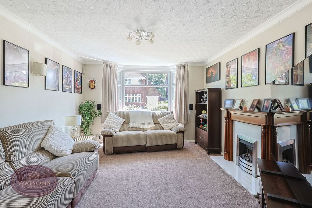 Property photo 3 of 34