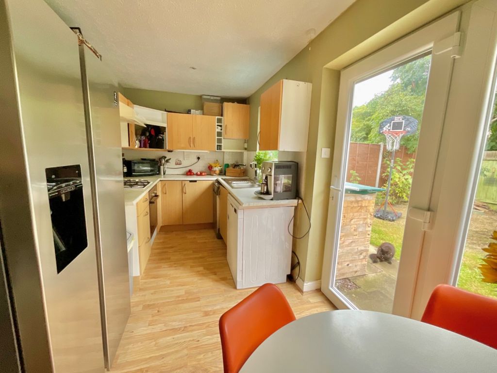 Property photo 3 of 20 2680617