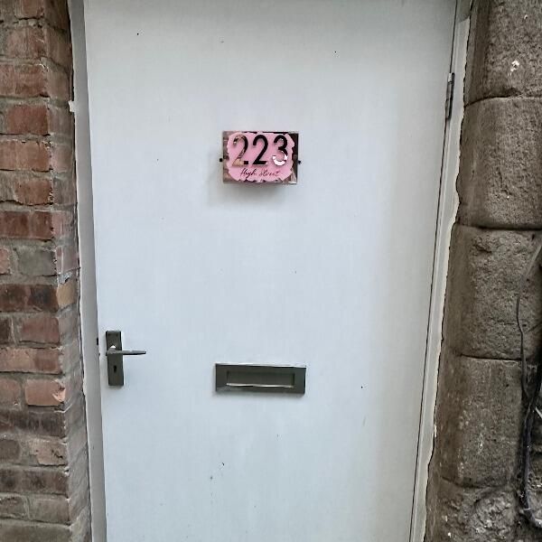 Property photo 2 of 6 Front (Exterior)