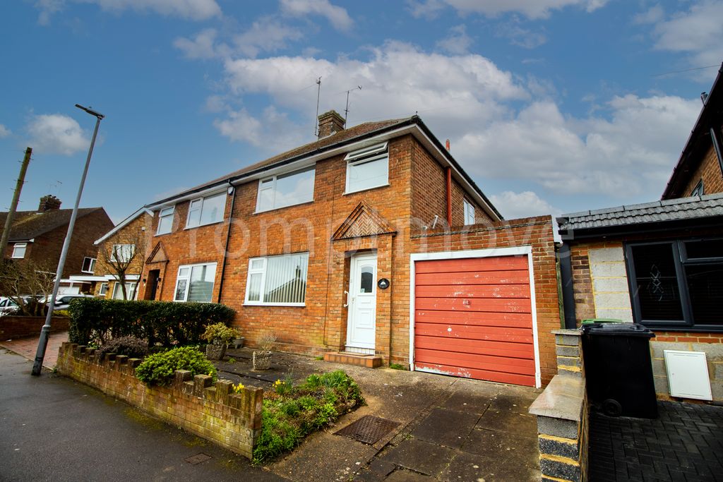Property photo 1 of 13 Na