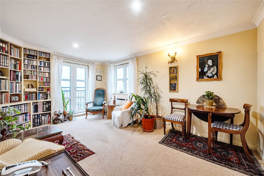 Property photo 1 of 18 Picture No. 02