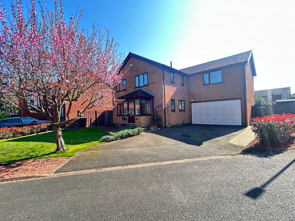 Property photo 1 of 26