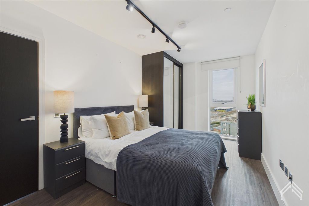 Property photo 3 of 14 3.Jpg