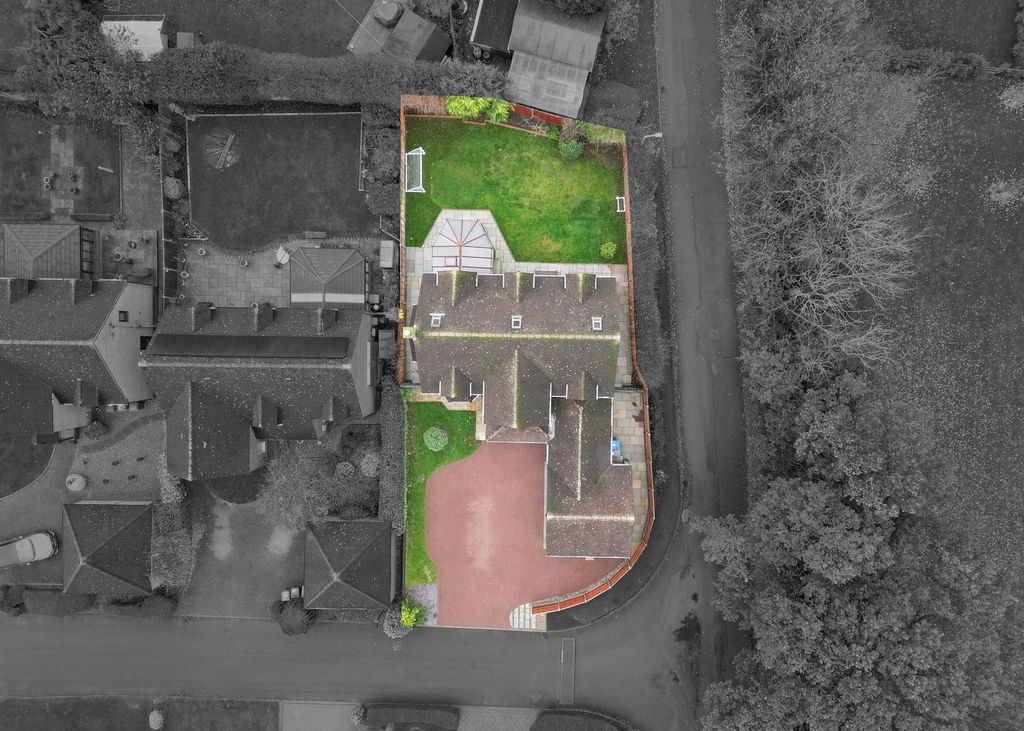 Property photo 2 of 41