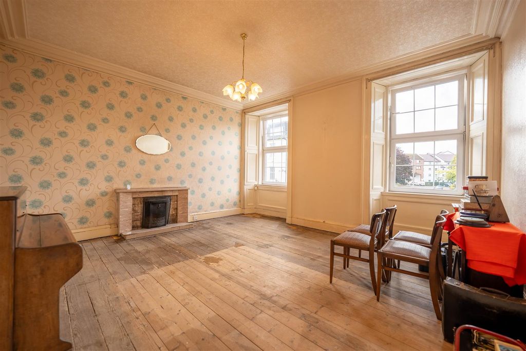 Property photo 3 of 18 Dsc03511-Hdr.Jpg