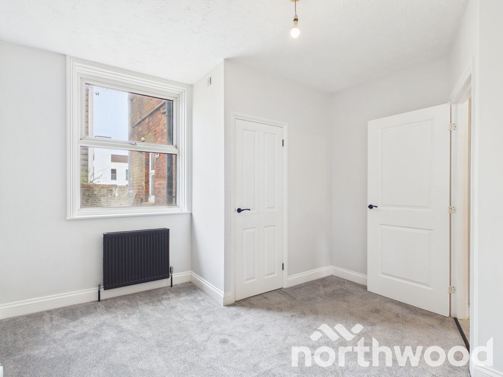 Property photo 3 of 25