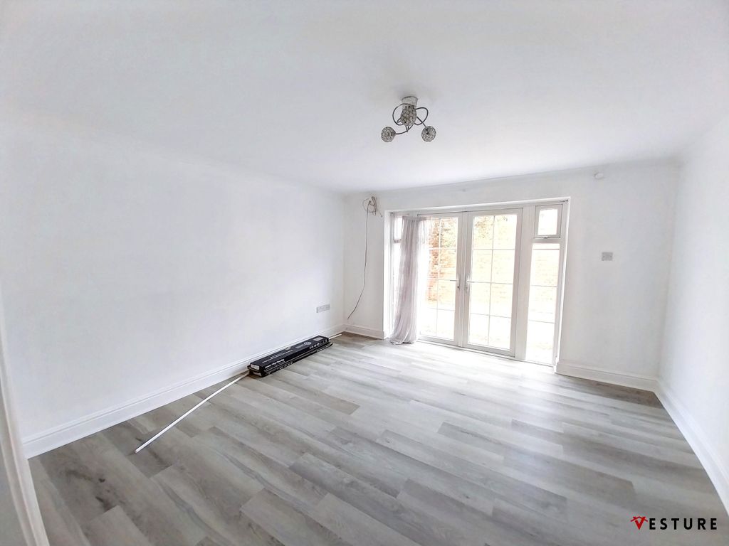 Property photo 1 of 16 Photo