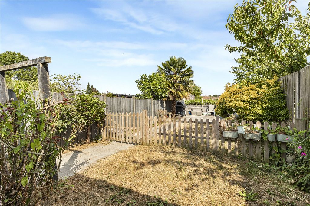 Property photo 2 of 20 Picture No. 01