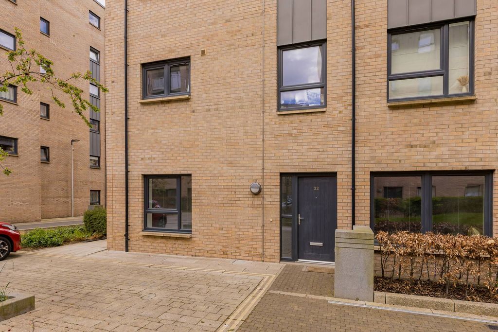 Property photo 1 of 14 Primary Property Image