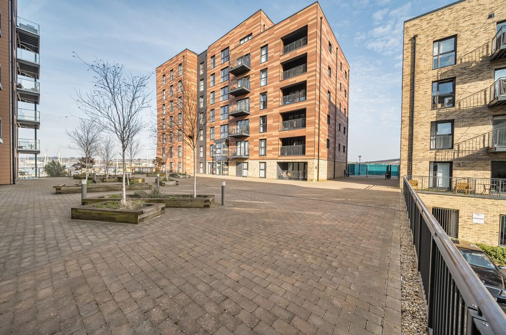 Property photo 1 of 10 1425955-1-69Bd6Ed...