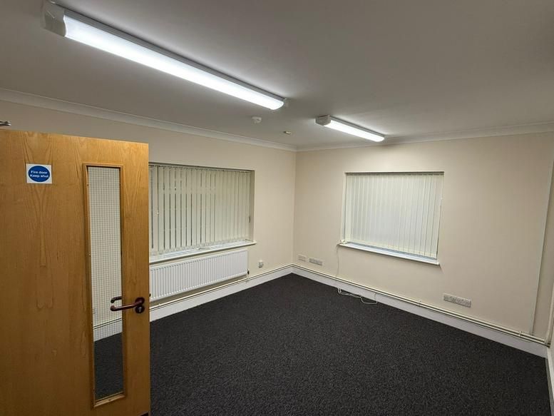 Property photo 2 of 10