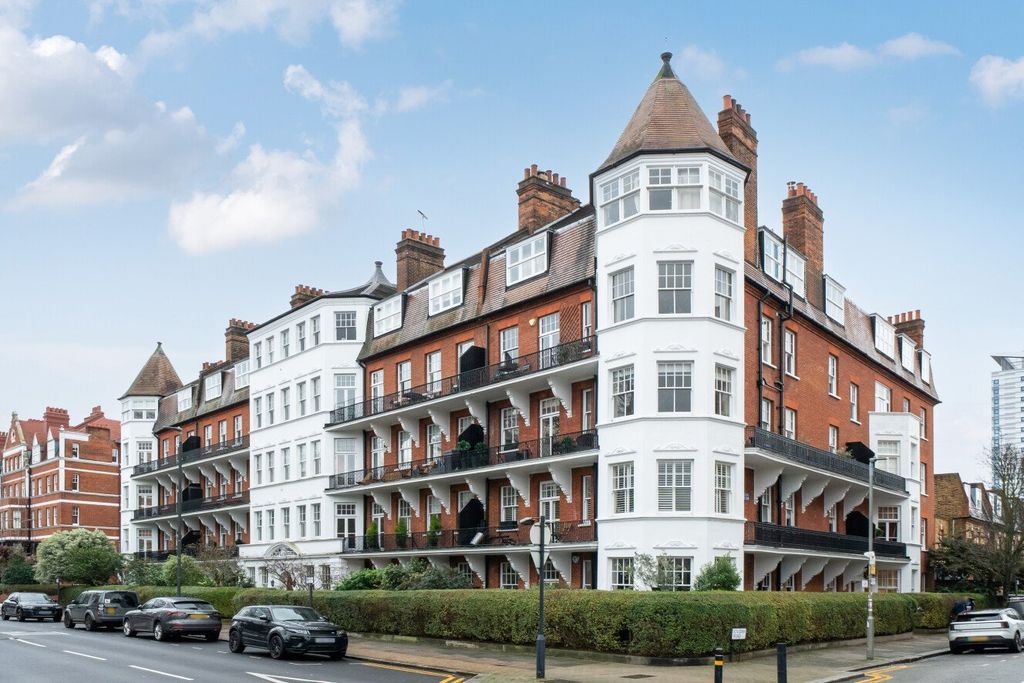 Property photo 2 of 18 Picture No. 24