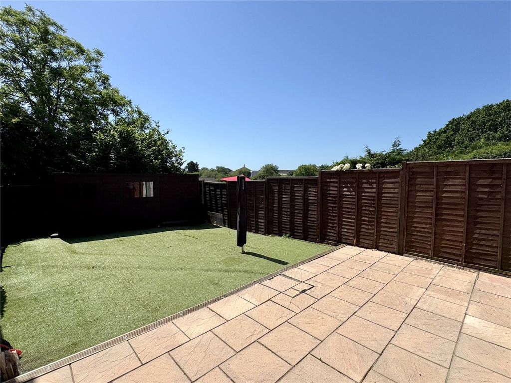 Property photo 2 of 10 Picture No. 18