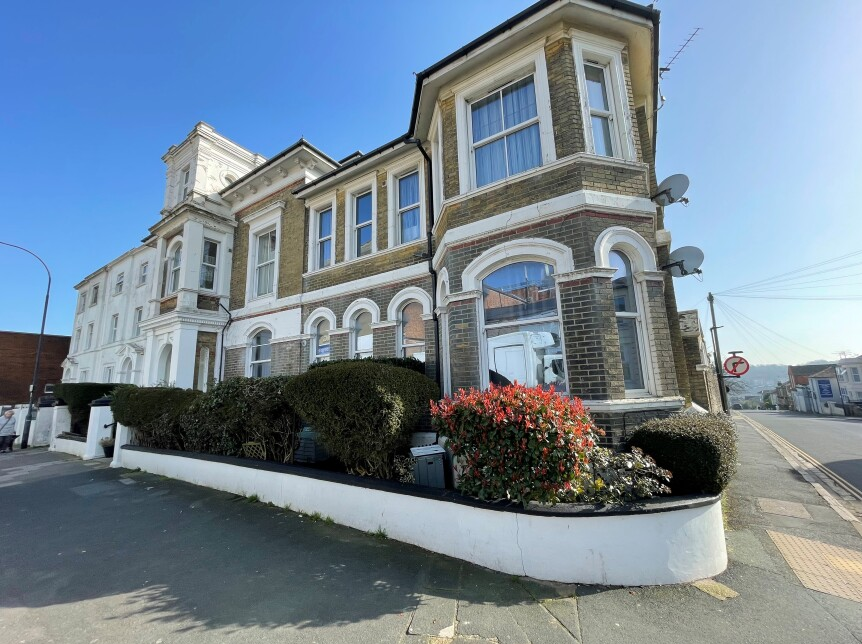 Property photo 1 of 3