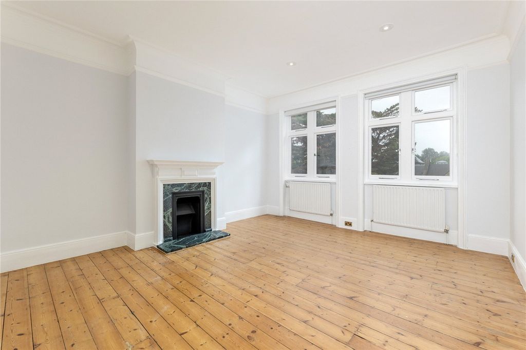 Property photo 2 of 7 Picture No. 14