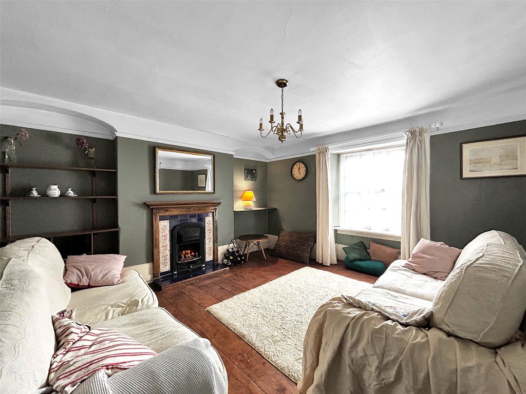 Property photo 2 of 13 Picture No. 01